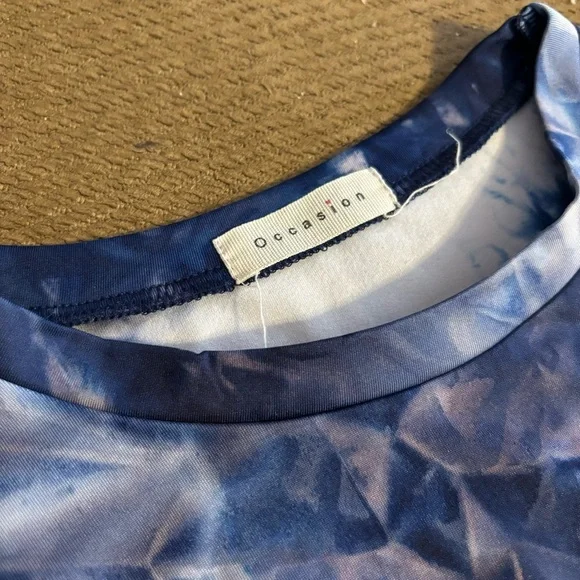 Tie-Dye Blue Women's Top - Picture 3 of 3